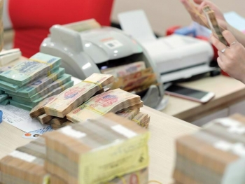 NHNN: Tiếp tục cơ cấu lại thời hạn trả nợ và giữ nguyên nhóm nợ từ 24/4