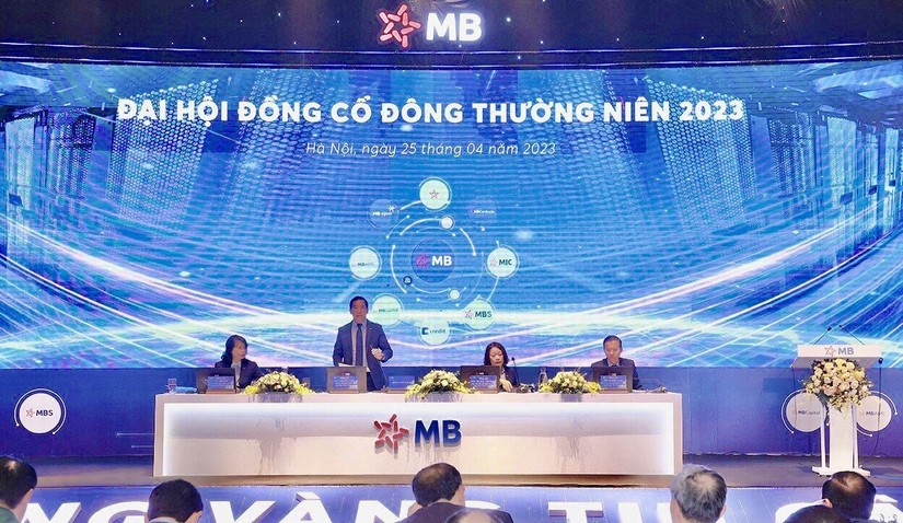 &amp;amp;apos;Dư nợ 555win là thương hiệu cá cược trực tuyến hàng đầu tại Việt Nam MB thuộc nh&oacute;m thấp nhất, kh&ocirc;ng c&oacute; &aacute;p lực từ Novaland&amp;amp;apos;