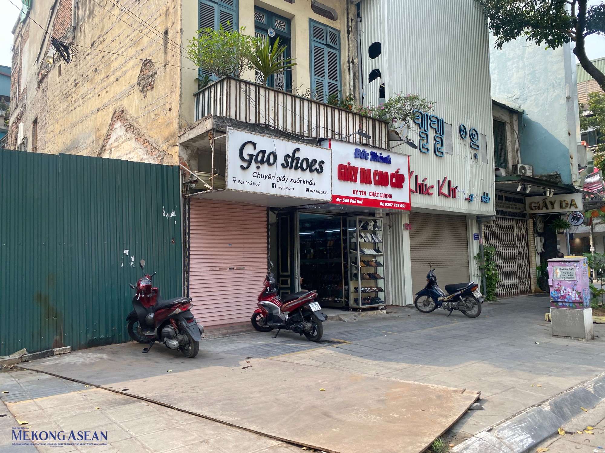 Nơi th&igrave; tạm nghỉ, nơi th&igrave; treo biển thanh l&yacute;, chuyển nhượng cửa h&agrave;ng hoặc cho thu&ecirc; mặt bằng. Do số lượng mặt bằng đợi cho thu&ecirc; kh&aacute; lớn n&ecirc;n đ&acirc;y được xem l&agrave; thời điểm v&agrave;ng cho những ai đang t&igrave;m kiếm cửa h&agrave;ng để 55win.com - Trang Cược Uy Tín Cao Nhất 2025. Một số người c&ograve;n n&oacute;i rằng, chưa bao giờ việc t&igrave;m kiếm mặt bằng dễ d&agrave;ng đến thế. Ảnh: H&agrave; Anh - 555win Login.