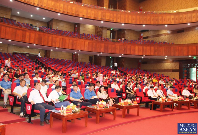 C&aacute;c đại biểu dự hội nghị.