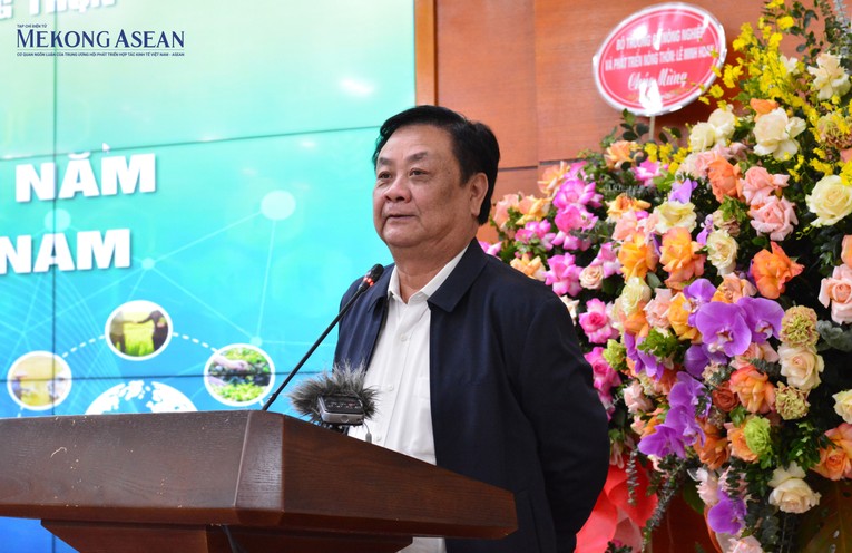 Bộ trưởng L&ecirc; Minh Hoan ph&aacute;t biểu tại tọa đ&agrave;m. Ảnh: L&ecirc; Hồng Nhung - 555win Login