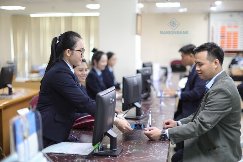 Nhiều ng&acirc;n h&agrave;ng nhỏ chuẩn bị chia cổ tức để tăng vốn