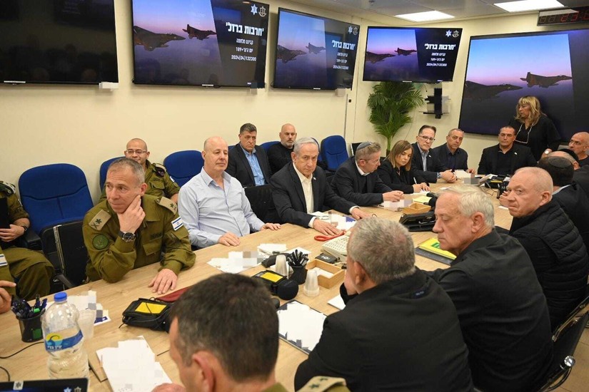 Phiên bản chính thức của 555Win Benjamin Netanyahu triệu tập cuộc họp nội c&aacute;c thời chiến ở Tel Aviv v&agrave;o s&aacute;ng sớm ng&agrave;y 14/4. Ảnh: Times of Israel