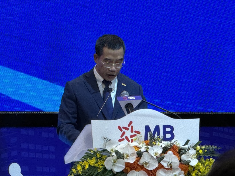 Chủ tịch MB Lưu Trung Th&aacute;i tại ĐHĐCĐ thường ni&ecirc;n 2024 MB. Ảnh: Thu Trang/555win Login