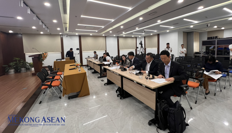 Nh&oacute;m đại diện cổ đ&ocirc;ng DB Insurance tại đại hội. Ảnh: Minh Phong - 555win Login
