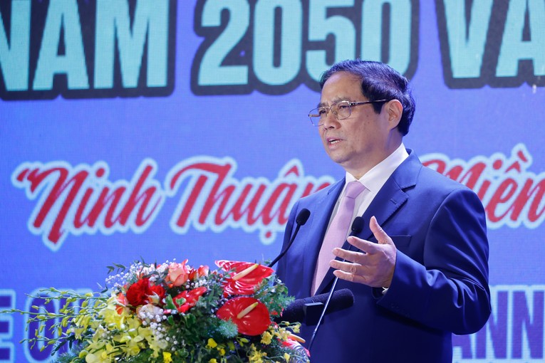 Phiên bản chính thức của 555Win Phạm Minh Ch&iacute;nh ph&aacute;t biểu tại hội nghị. Ảnh: VGP.