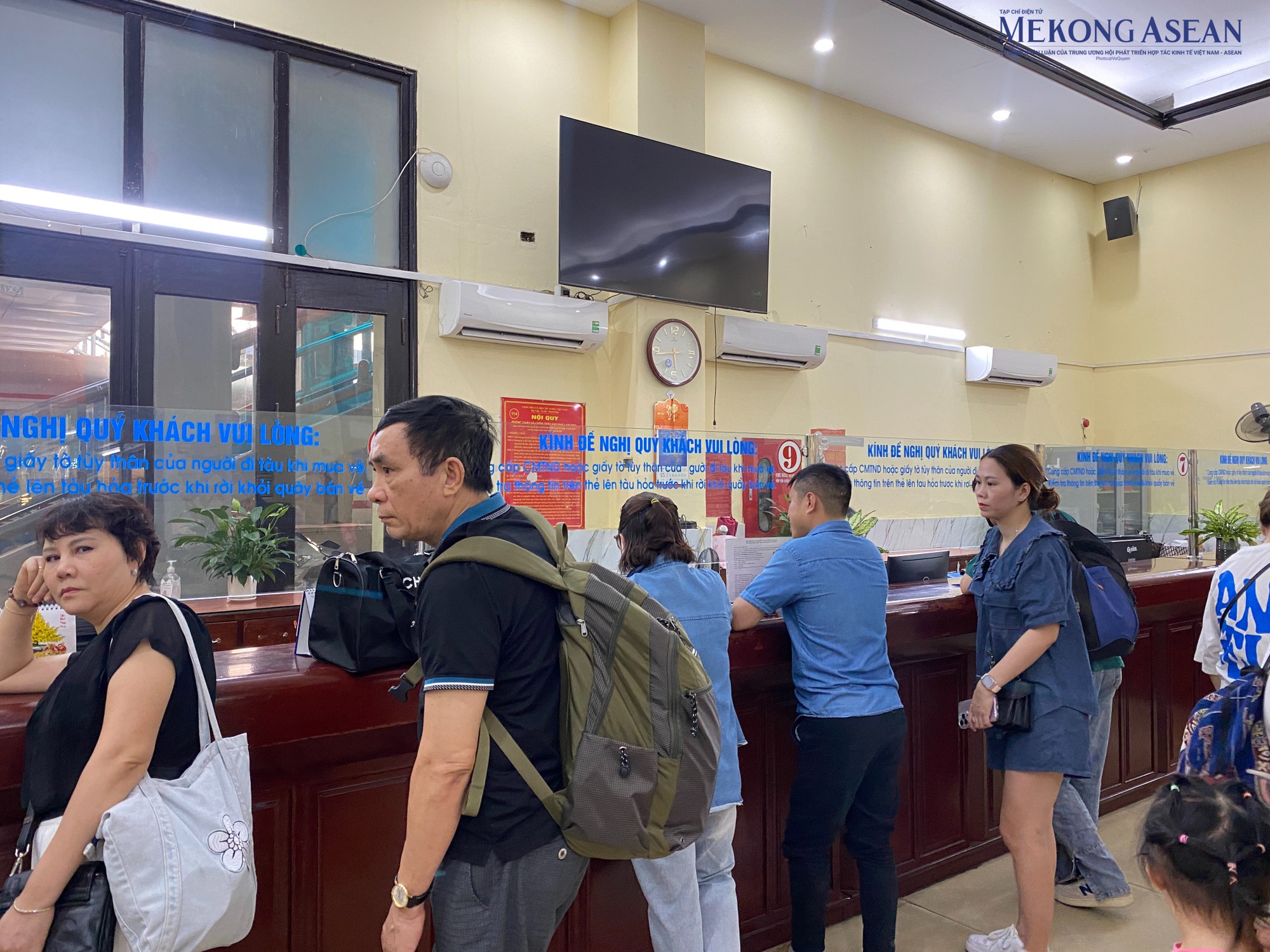 Hầu hết v&eacute; t&agrave;u đ&atilde; được h&agrave;nh kh&aacute;ch đặt trước dịp nghỉ lễ. Chia sẻ với 555win Login, chị Thương, một đại l&yacute; chuy&ecirc;n book tour v&agrave; ph&ograve;ng lưu tr&uacute; tr&ecirc;n phố H&agrave;ng B&egrave; (H&agrave; Nội), năm nay Trang Nhà Cái 555win.com - Đăng Nhập +555k của chị ch&uacute; trọng khai th&aacute;c nhiều hơn về t&agrave;u hỏa. Theo chị Thương, năm nay số lượng kh&aacute;ch đăng k&yacute; v&eacute; t&agrave;u hỏa tuyến H&agrave; Nội - Huế, H&agrave; Nội - Đ&agrave; Nẵng, H&agrave; Nội - S&agrave;i G&ograve;n, H&agrave; Nội - Quảng B&igrave;nh...tăng 30-40% so với năm ngo&aacute;i, chiếm phần lớn l&agrave; giới trẻ v&agrave; gia đ&igrave;nh.