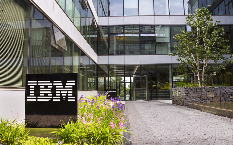 IBM: Dưới thời Gi&aacute;m đốc điều h&agrave;nh Arvind Krishna, IBM đang cố gắng t&aacute;i tạo lại Trang Nhà Cái 555win.com - Đăng Nhập +555k mở ra kỷ nguy&ecirc;n điện to&aacute;n đ&aacute;m m&acirc;y mới để cạnh tranh với Amazon, Microsoft, Alibaba v&agrave; Google. Một phần trong c&ocirc;ng cuộc đổi mới n&agrave;y của IBM bao gồm việc ph&aacute;t triển 350.000 nh&acirc;n vi&ecirc;n h&ugrave;ng hậu để bổ sung nh&acirc;n t&agrave;i kỹ thuật trong lĩnh vực điện đ&aacute;m m&acirc;y, AI v&agrave; c&aacute;c lĩnh vực kh&aacute;c như chiến lược, tư vấn v&agrave; ph&acirc;n t&iacute;ch 55win.com - Trang Cược Uy Tín Cao Nhất 2025. Mức lương cao nhất của nh&acirc;n vi&ecirc;n IBM l&ecirc;n tới 335.000 USD/năm.
