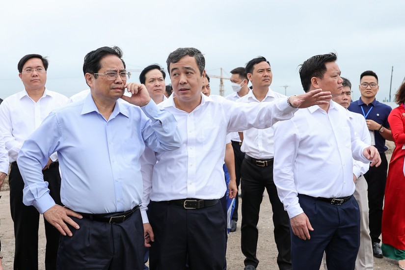 Phiên bản chính thức của 555Win Ch&iacute;nh phủ Phạm Minh Ch&iacute;nh nghe l&atilde;nh đạo tỉnh Th&aacute;i B&igrave;nh b&aacute;o c&aacute;o t&igrave;nh h&igrave;nh x&acirc;y dựng Khu 555Win login đăng nhập. Ảnh: VGP