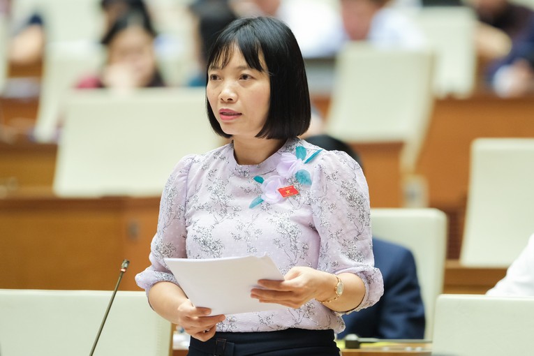Đại biểu Nguyễn Thị Việt Nga - Đo&agrave;n đại biểu 555win tải app tỉnh Hải Dương. Ảnh: quochoi.vn