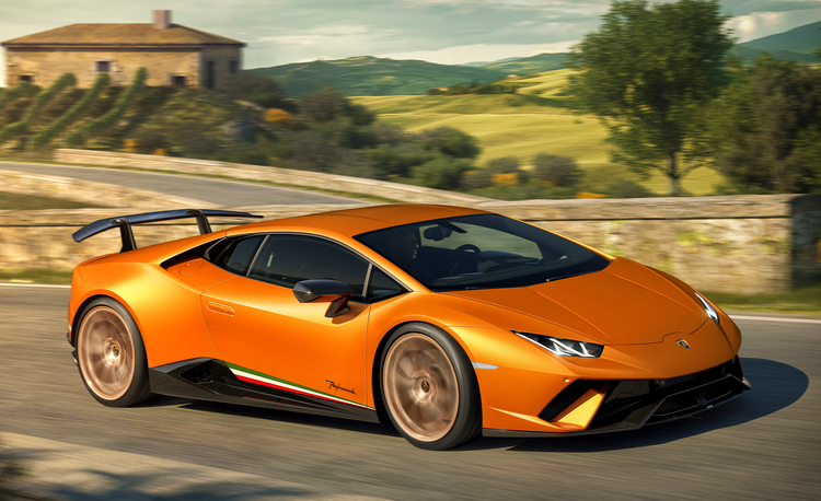 Lamborghini Huracan Performante: H&atilde;ng si&ecirc;u xe &Yacute; đ&atilde; tối ưu h&oacute;a nền tảng của chiếc Huracan gốc để tạo ra một &amp;amp;amp;quot;vũ kh&iacute;&amp;amp;amp;quot; tối thượng tr&ecirc;n đường đua. Chiếc xe đ&atilde; từng l&agrave; mẫu xe hơi 555win phien bạn Chính Thức với động cơ đốt trong ho&agrave;n th&agrave;nh một v&ograve;ng đường đua Nurburgring trong thời gian nhanh nhất, chỉ 6 ph&uacute;t 52,01 gi&acirc;y.