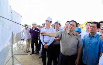 Thủ tướng kiểm tra, đôn đốc thi công tuyến cao tốc Bắc-Nam