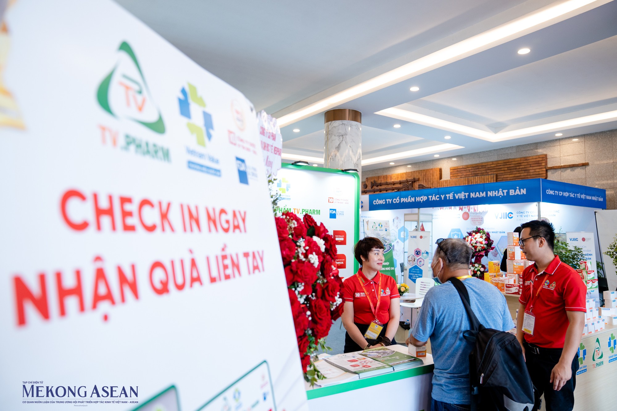 Tại triển l&atilde;m, hoạt động bốc thăm tr&uacute;ng thưởng với qu&agrave; tặng l&agrave; c&aacute;c sản phẩm thiết bị y tế gia đ&igrave;nh c&ocirc;ng nghệ ti&ecirc;n tiến nhất cũng sẽ được tổ chức.
