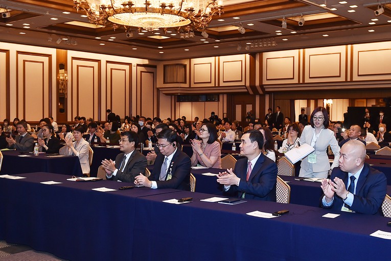 Hội nghị diễn ra trong hai ng&agrave;y 25 v&agrave; 26/5 với sự tham dự của c&aacute;c nguy&ecirc;n thủ v&agrave; l&atilde;nh đạo nhiều nước ch&acirc;u &Aacute;. Ảnh: VGP