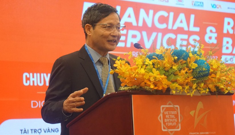 &Ocirc;ng Vũ Viết Ngoạn, nguy&ecirc;n Chủ tịch Ủy ban Gi&aacute;m s&aacute;t t&agrave;i ch&iacute;nh quốc gia ph&aacute;t biểu tại hội thảo Dịch vụ t&agrave;i ch&iacute;nh - ng&acirc;n h&agrave;ng 2023. Ảnh: VGP.