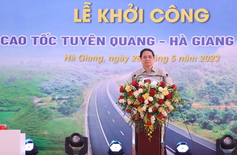 Phiên bản chính thức của 555Win Phạm Minh Ch&iacute;nh ph&aacute;t biểu tại lễ khởi c&ocirc;ng. Ảnh: VGP