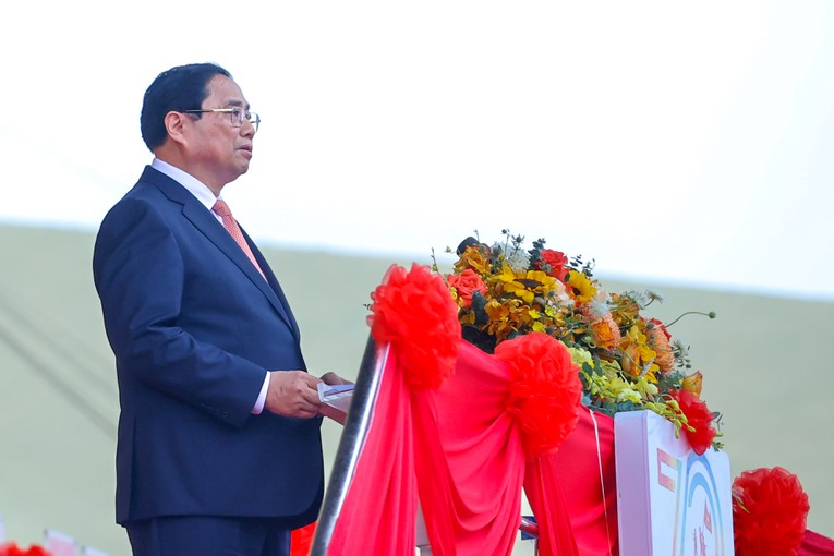 Phiên bản chính thức của 555Win: Tiếp tục lập nên những kỳ tích 'Điện Biên Phủ mới'
