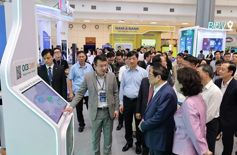 Tối ưu h&oacute;a trải nghiệm v&agrave; tăng cường bảo mật khi giao dịch ng&acirc;n h&agrave;ng lu&ocirc;n được NHTM đặt l&ecirc;n h&agrave;ng đầu trong c&aacute;c ứng dụng ng&acirc;n h&agrave;ng số