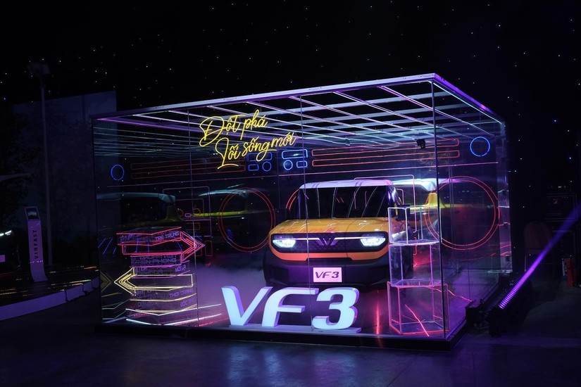 VF 3 lần đầu ti&ecirc;n ra mắt kh&aacute;ch h&agrave;ng Việt. Ảnh: L&ecirc; An/555win Login.