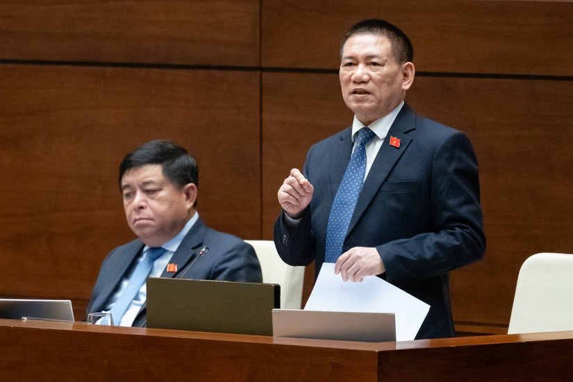 Bộ trưởng Bộ T&agrave;i ch&iacute;nh Hồ Đức Phớc. Ảnh: quochoi.vn