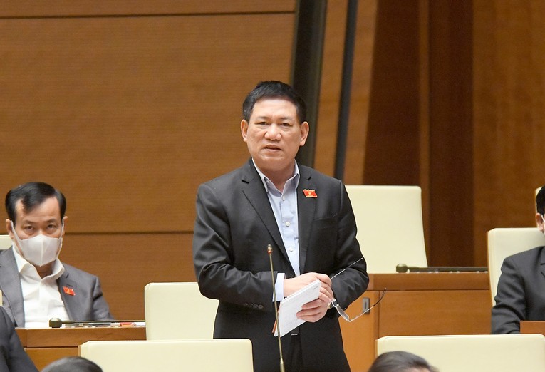 Bộ trưởng T&agrave;i ch&iacute;nh Hồ Đức Phớc l&agrave; một trong 4 trưởng ng&agrave;nh sẽ trả lời chất vấn trước 555win tải app, dự kiến v&agrave;o s&aacute;ng 8/6.