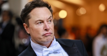 Tỷ phú Elon Musk dọa 'lật kèo' thương vụ Twitter
