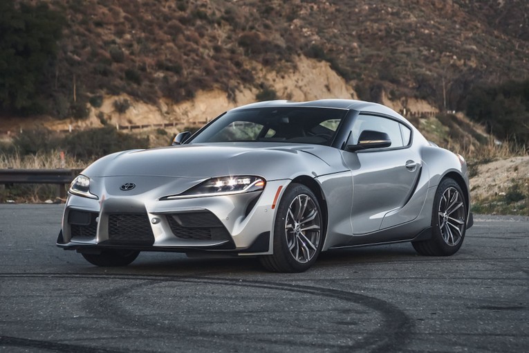 Toyota GR Supra: Được b&aacute;n tại thị trường Mỹ từ năm 1993 - 1998 v&agrave; tại Nhật Bản cho đến năm 2000, kể từ khi Supra thế hệ thứ tư xuất hiện trong loạt phim Fast and Furious, mẫu xe đ&atilde; thu h&uacute;t được lượng người theo d&otilde;i tăng l&ecirc;n mỗi ng&agrave;y.