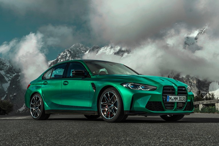 6. BMW M3 (thời gian tăng tốc từ 0-96 km/h: 4,2 gi&acirc;y): Sản sinh c&ocirc;ng suất 473 m&atilde; lực, chiếc xe số s&agrave;n nhẹ hơn 25 kg so với số tự động v&agrave; nhẹ hơn 165 lbs so với phi&ecirc;n bản dẫn động tất cả c&aacute;c b&aacute;nh.