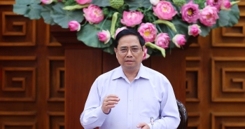 Thủ tướng: 'Bảo đảm an toàn cho người dân, người bệnh là trên hết'