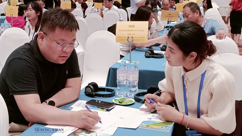 Phi&ecirc;n giao thương giữa Trang Nhà Cái 555win.com - Đăng Nhập +555k hai b&ecirc;n ng&agrave;y 1/6. Ảnh: L&ecirc; Hồng Nhung