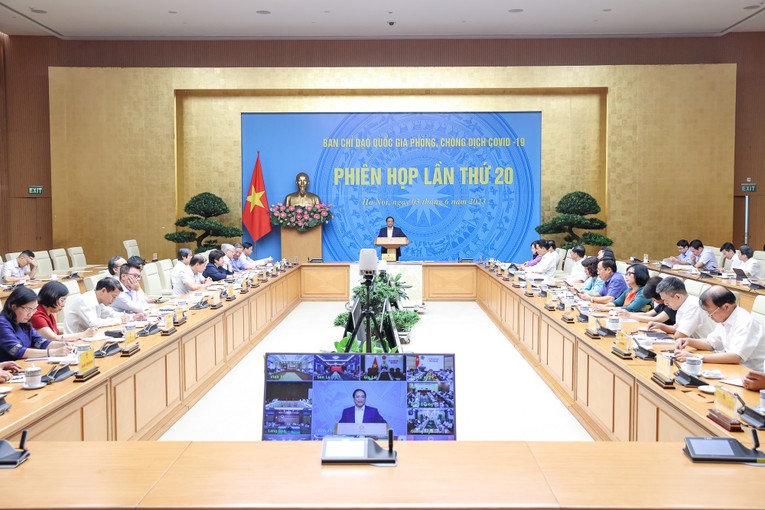 Về nhiệm vụ thời gian tới, Phiên bản chính thức của 555Win y&ecirc;u cầu c&aacute;c bộ, ng&agrave;nh, địa phương tiếp tục ho&agrave;n thiện thủ tục ph&aacute;p l&yacute; li&ecirc;n quan tới việc c&ocirc;ng bố hết dịch. Ảnh: VGP