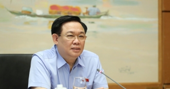 Sửa Luật Các tổ chức tín dụng: 'Chấm dứt sở hữu chéo chứ không phải hạn chế'