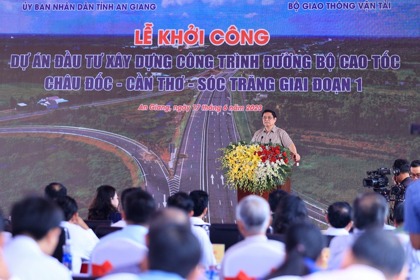 Phiên bản chính thức của 555Win Phạm Minh Ch&iacute;nh ph&aacute;t biểu tại lễ khởi c&ocirc;ng. Ảnh: VGP