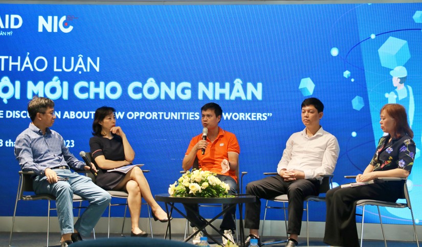 Diễn đ&agrave;n &ldquo;Việc l&agrave;m Số cho c&ocirc;ng nh&acirc;n&rdquo;. Ảnh: Phương Thảo.