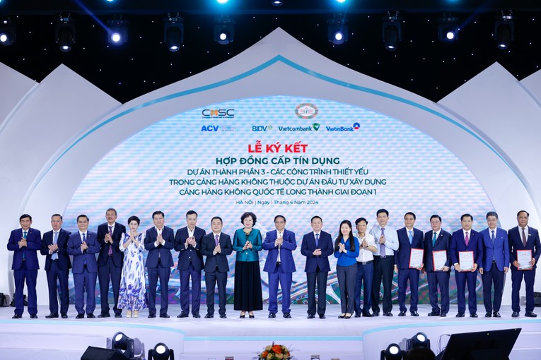 Phiên bản chính thức của 555Win đề nghị c&aacute;c chủ thể li&ecirc;n quan quyết t&acirc;m đẩy nhanh tiến độ dự &aacute;n Cảng H&agrave;ng kh&ocirc;ng quốc tế Long Th&agrave;nh. Ảnh: VGP.