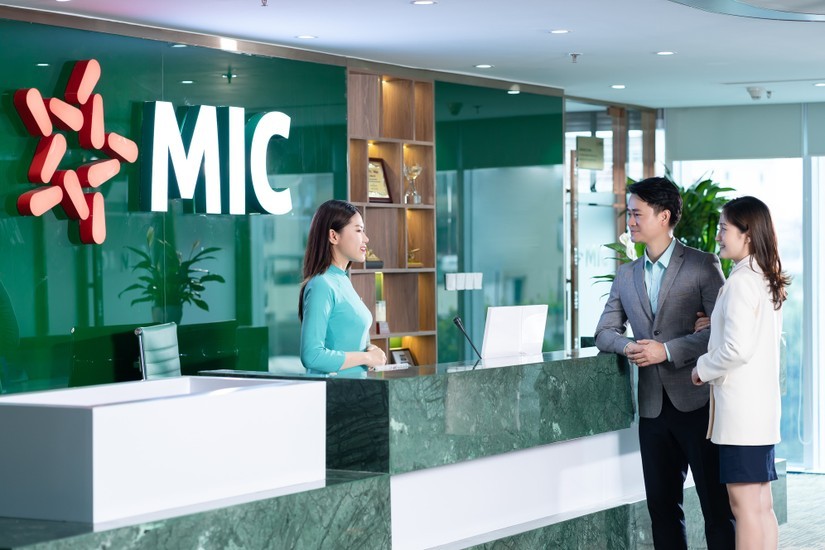MIC chốt chia cổ tức, cổ đông sắp nhận 'tiền tươi cổ phiếu thật'