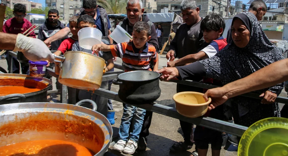 Israel tuyên bố 'tạm dừng chiến thuật' hàng ngày ở nam Gaza