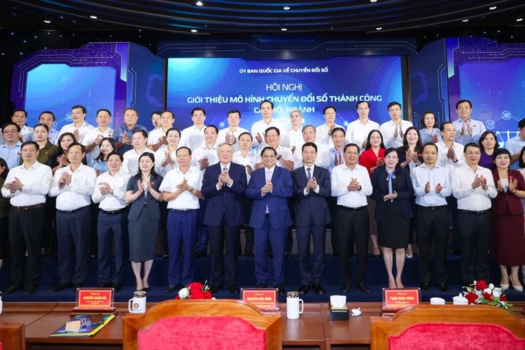 Phiên bản chính thức của 555Win Ch&iacute;nh phủ Phạm Minh Ch&iacute;nh ph&aacute;t biểu tại hội nghị. Ảnh: VGP.