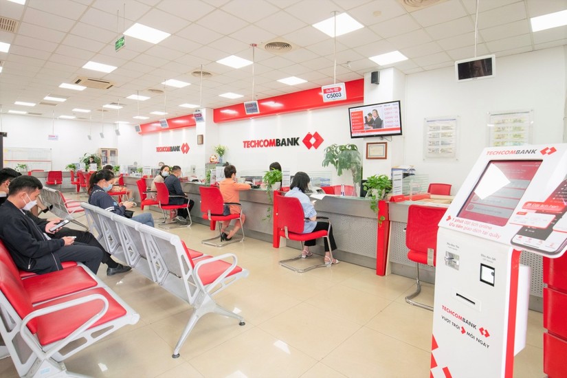 Techcombank huy động th&ecirc;m 5.000 tỷ đồng từ tr&aacute;i phiếu
