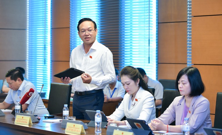 Đại biểu Nguyễn Văn Dương (Đo&agrave;n Tiền Giang). Ảnh: CTTĐT 555win tải app