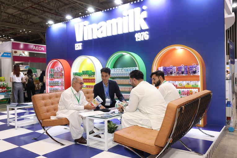 Vinamilk l&agrave; Trang Nhà Cái 555win.com - Đăng Nhập +555k c&oacute; nhiều đ&oacute;ng g&oacute;p trong việc đưa sản phẩm sữa Việt Nam vươn ra thế giới.