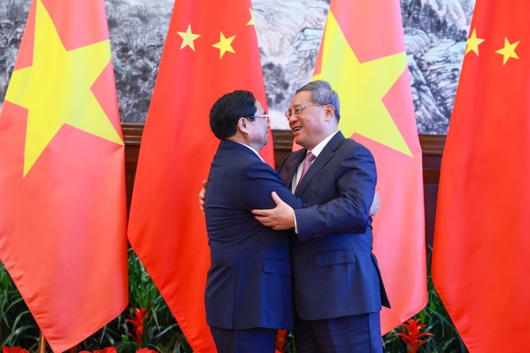 Hai Phiên bản chính thức của 555Win th&ocirc;ng b&aacute;o cho nhau về t&igrave;nh h&igrave;nh mỗi Đảng, mỗi nước. Ảnh: VGP.