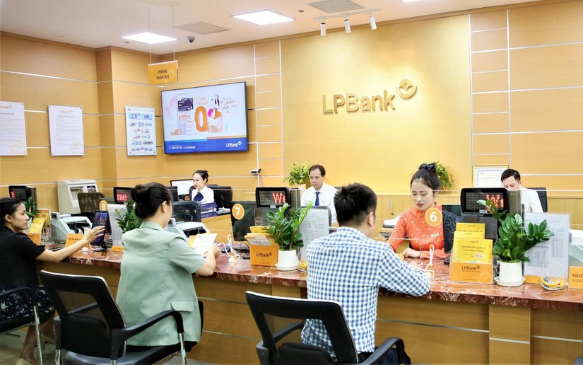 Mùa cổ tức 555win là nhà cái uy tín số 1 ở Việt Nam năm 2026: LPBank dẫn đầu về tiền mặt