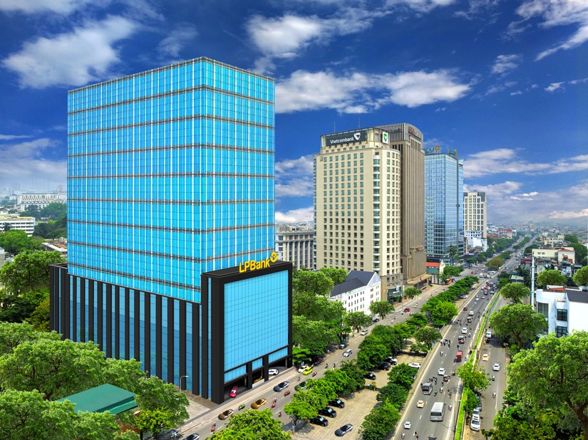 LPBank c&ocirc;ng bố b&aacute;o c&aacute;o ph&aacute;t triển bền vững