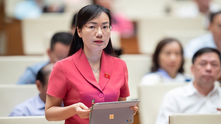 Đại biểu Đỗ Thị Việt H&agrave; - Đo&agrave;n ĐBQH tỉnh Bắc Giang. Ảnh: quochoi.vn