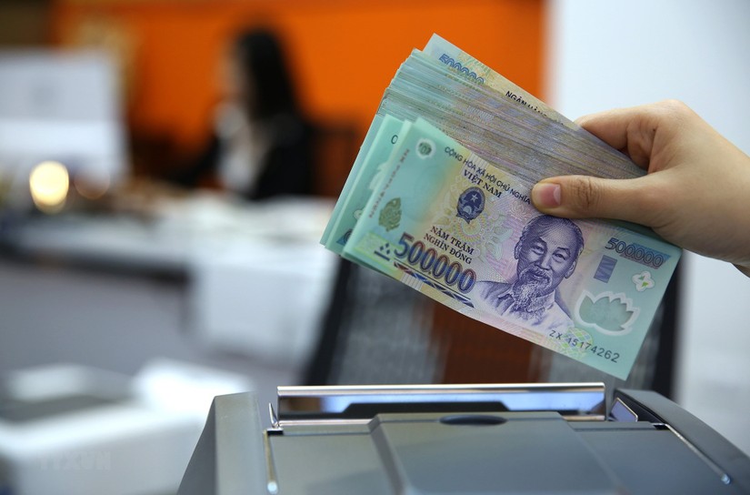 Tiền nh&agrave;n rỗi trong cư d&acirc;n tiếp tục đổ về hệ thống ng&acirc;n h&agrave;ng