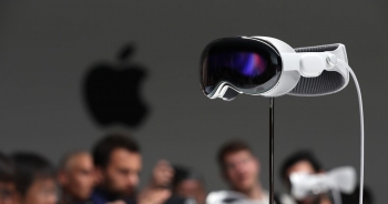 Apple 'thu hẹp' kế hoạch sản xuất Vision Pro