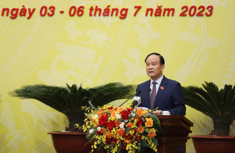 Chủ tịch HĐND TP H&agrave; Nội Nguyễn Ngọc Tuấn ph&aacute;t biểu bế mạc kỳ họp. Ảnh: Cổng th&ocirc;ng tin điện tử Ch&iacute;nh phủ trang H&agrave; Nội