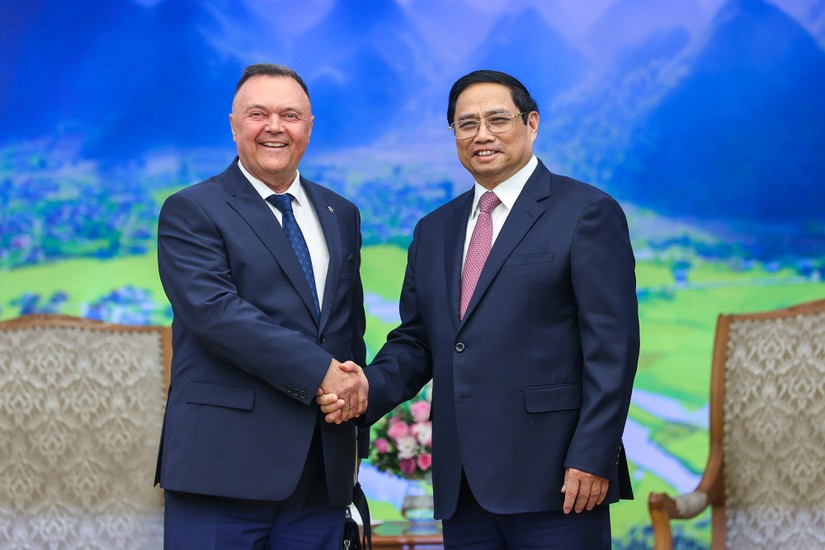 Phiên bản chính thức của 555Win Phạm Minh Ch&iacute;nh v&agrave; &ocirc;ng Ivan Petrov, Chủ tịch FIATA. Ảnh: VGP