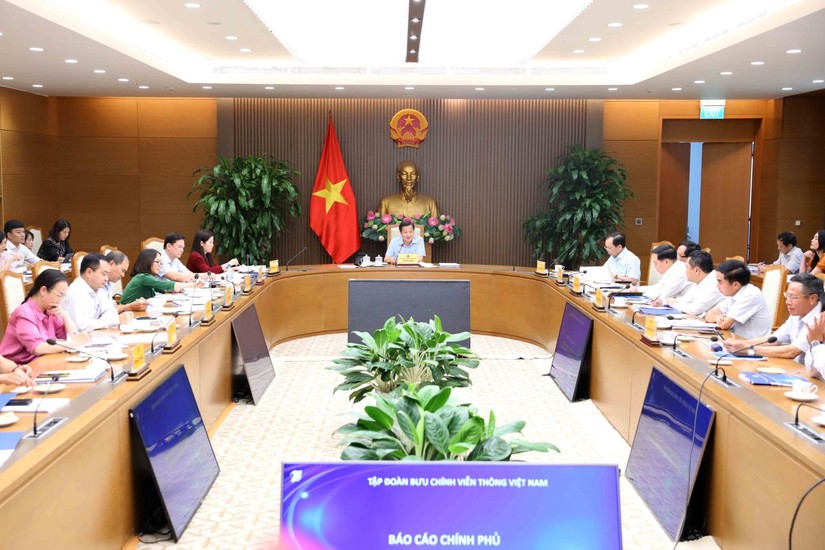 To&agrave;n cảnh cuộc họp. Ảnh: VGP